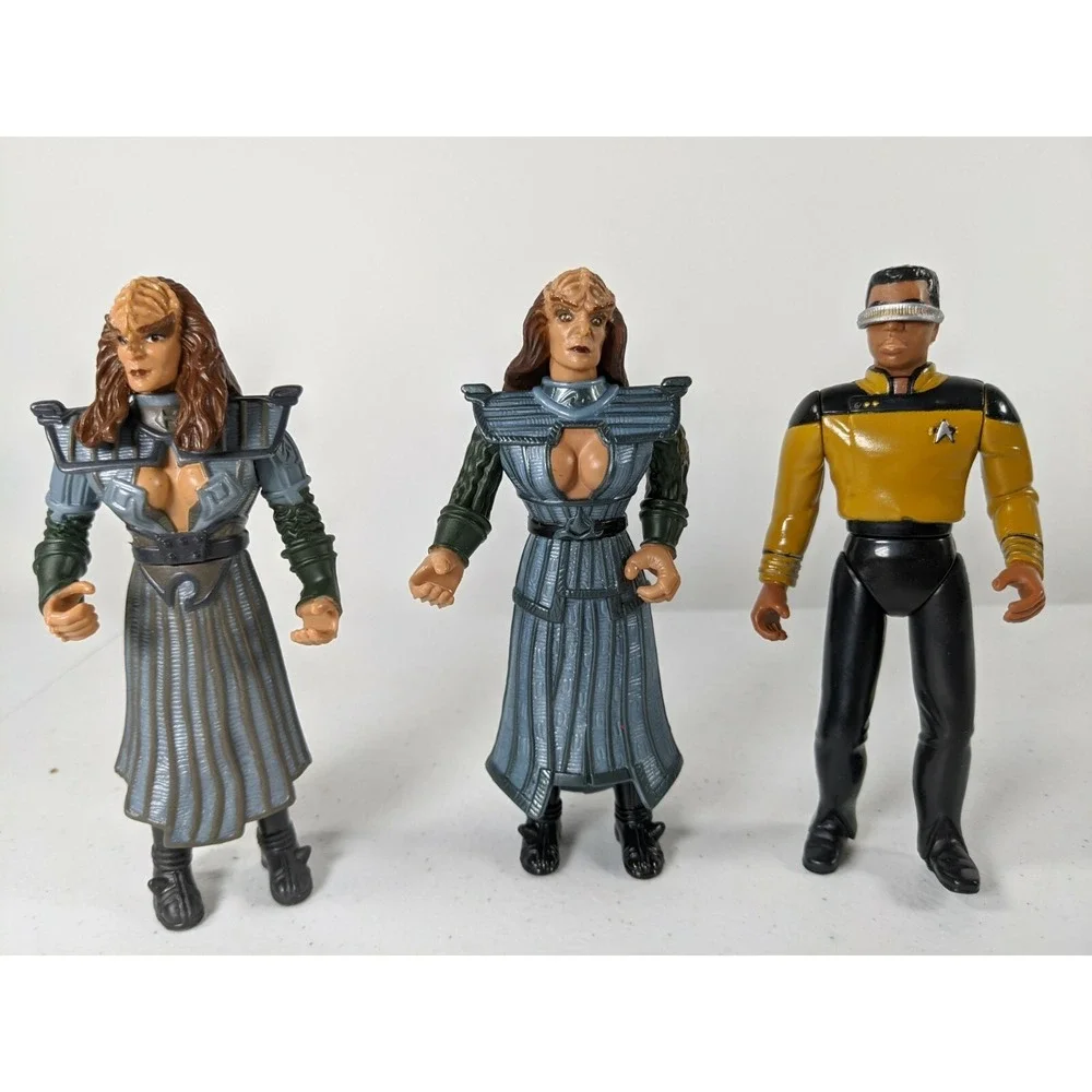 Vintage 1993 1994 Star Trek The Next Generation Lot of 18 Figurines